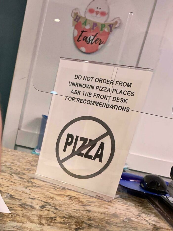 89 Chaotic Signs Spotted In The Wild That Made People Question Reality 89 Chaotic Signs Spotted In The Wild That Made People Question Reality