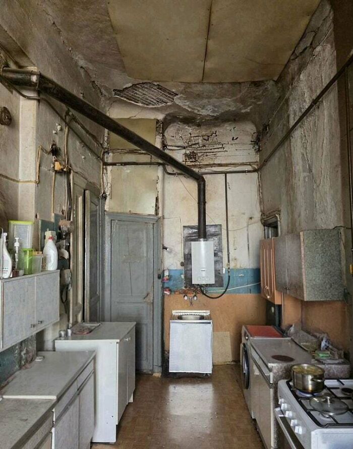 71 Urban Landscapes So Bleak They Look Like Humanity Gave Up Halfway Through (New Pics)
