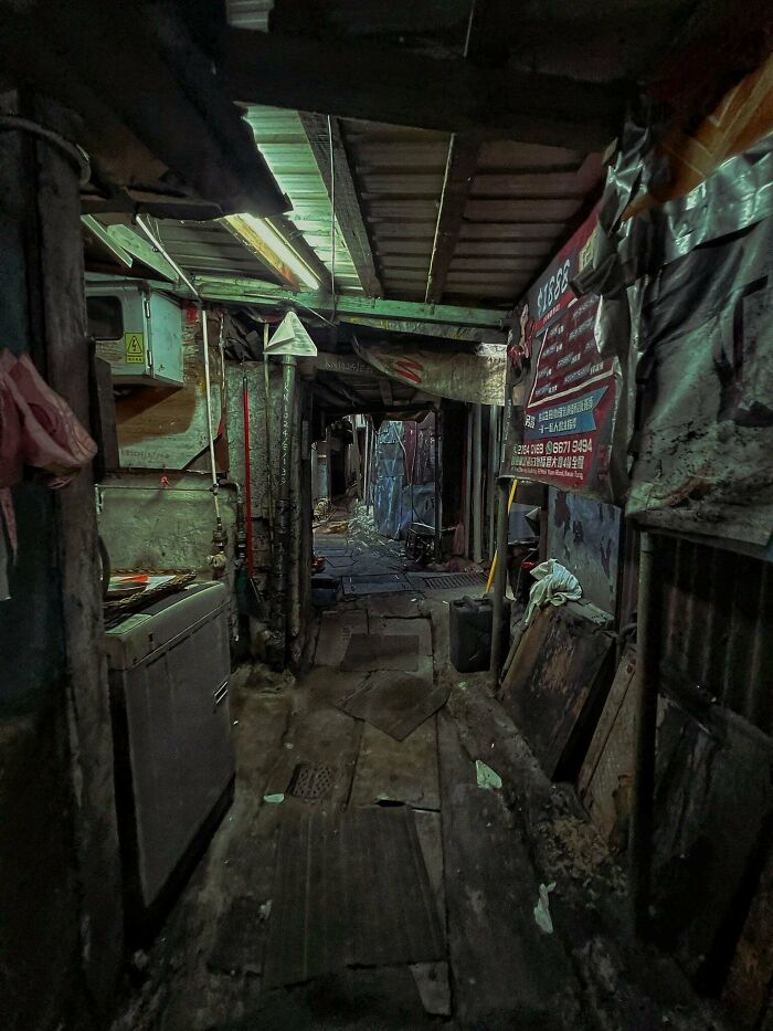 71 Urban Landscapes So Bleak They Look Like Humanity Gave Up Halfway Through (New Pics)