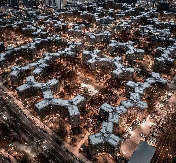 71 Urban Landscapes So Bleak They Look Like Humanity Gave Up Halfway Through (New Pics)