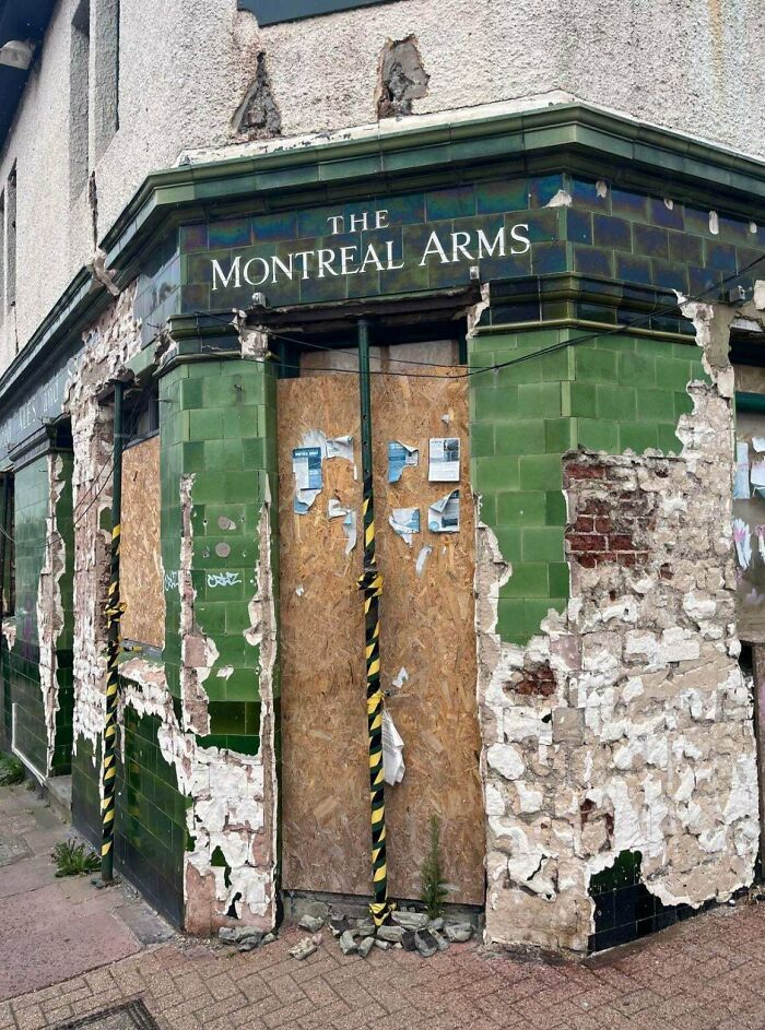 71 Urban Landscapes So Bleak They Look Like Humanity Gave Up Halfway Through (New Pics)