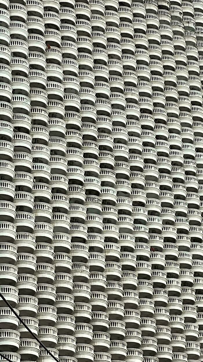 71 Urban Landscapes So Bleak They Look Like Humanity Gave Up Halfway Through (New Pics)