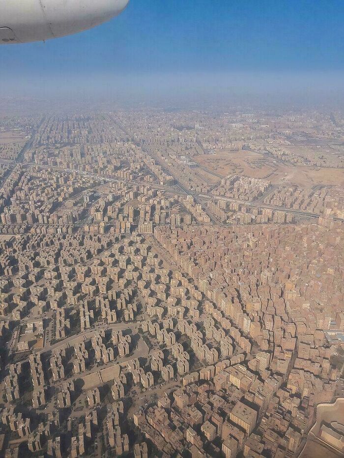 71 Urban Landscapes So Bleak They Look Like Humanity Gave Up Halfway Through (New Pics)