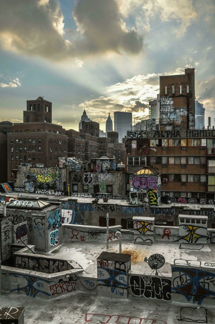 71 Urban Landscapes So Bleak They Look Like Humanity Gave Up Halfway Through (New Pics)