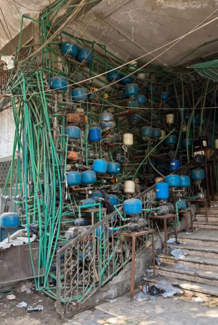 71 Urban Landscapes So Bleak They Look Like Humanity Gave Up Halfway Through (New Pics)