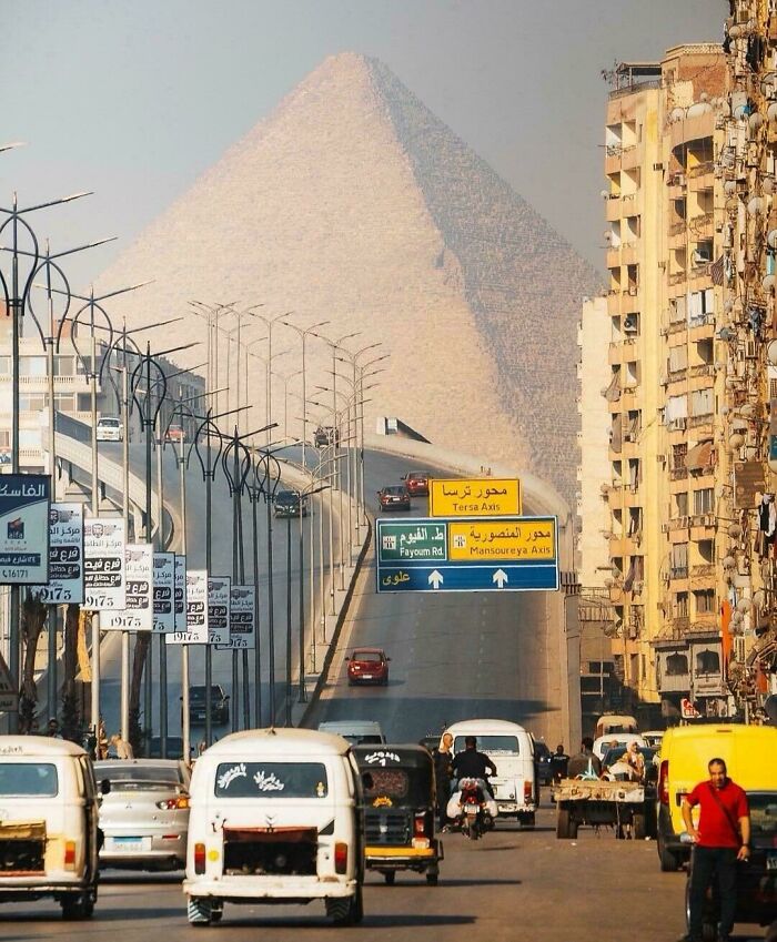 71 Urban Landscapes So Bleak They Look Like Humanity Gave Up Halfway Through (New Pics)