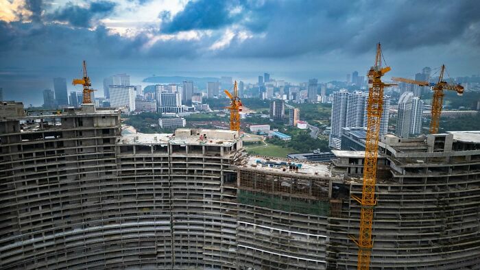 71 Urban Landscapes So Bleak They Look Like Humanity Gave Up Halfway Through (New Pics)