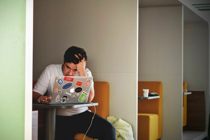 60 Simple Joys People No Longer Take Pleasure In As They Were Ruined After Becoming Mainstream