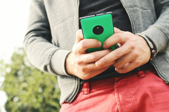 60 Simple Joys People No Longer Take Pleasure In As They Were Ruined After Becoming Mainstream