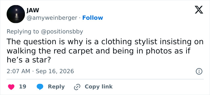 Hollywood Star’s Awkward Interaction With Zendaya’s Stylist Sparks Intense Scrutiny Hollywood Star’s Awkward Interaction With Zendaya’s Stylist Sparks Intense Scrutiny