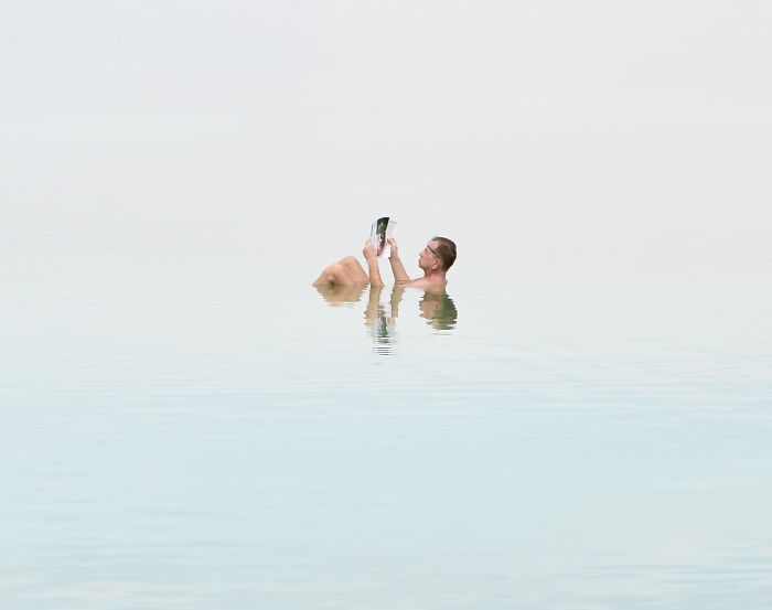 This Photographer Uses Negative Space To Turn Beach Scenes Into Minimalist Art (30 Pics) This Photographer Uses Negative Space To Turn Beach Scenes Into Minimalist Art (30 Pics)