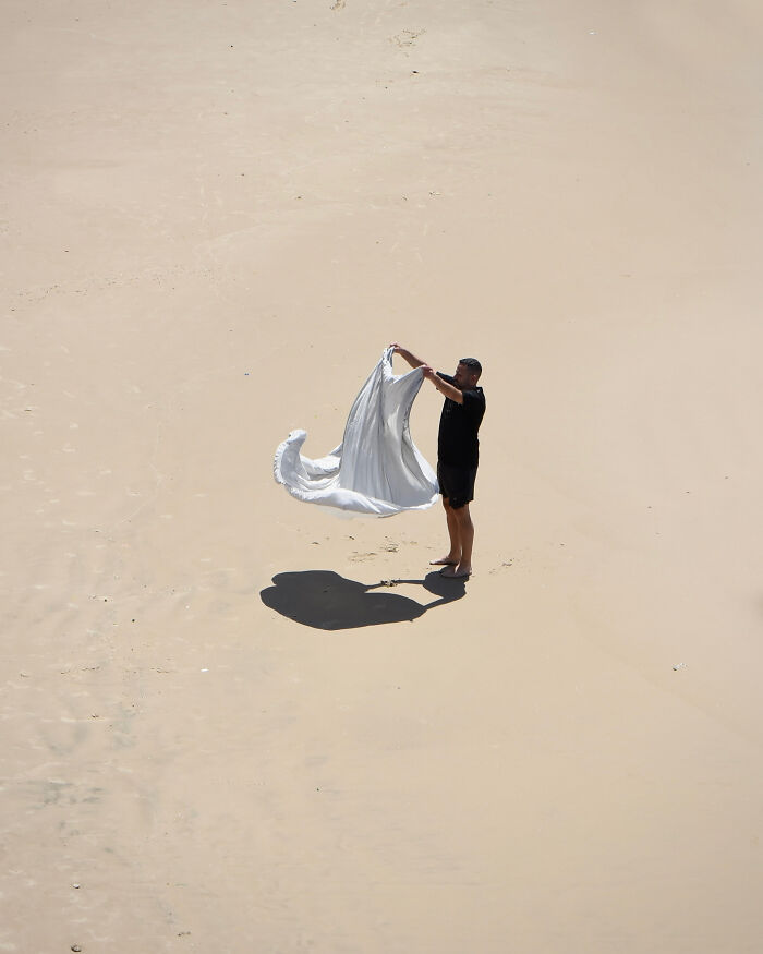 This Photographer Uses Negative Space To Turn Beach Scenes Into Minimalist Art (30 Pics) This Photographer Uses Negative Space To Turn Beach Scenes Into Minimalist Art (30 Pics)
