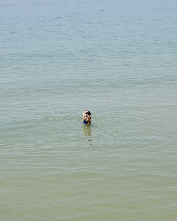This Photographer Uses Negative Space To Turn Beach Scenes Into Minimalist Art (30 Pics) This Photographer Uses Negative Space To Turn Beach Scenes Into Minimalist Art (30 Pics)
