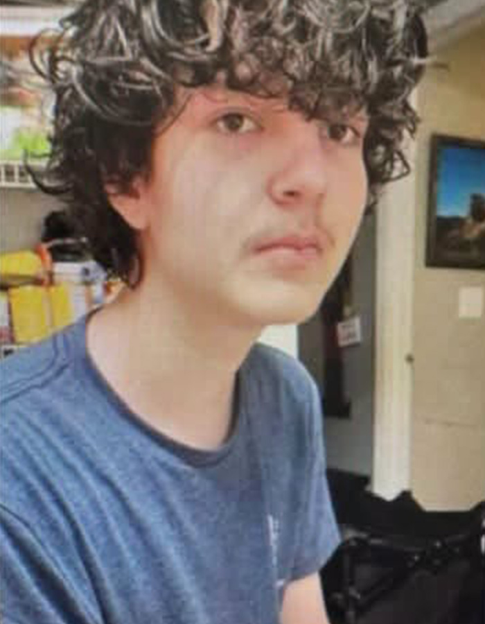Mom Learns Missing Son Was Found Live During Press Conference, But Her Reaction Is Raising Eyebrows Mom Learns Missing Son Was Found Live During Press Conference, But Her Reaction Is Raising Eyebrows