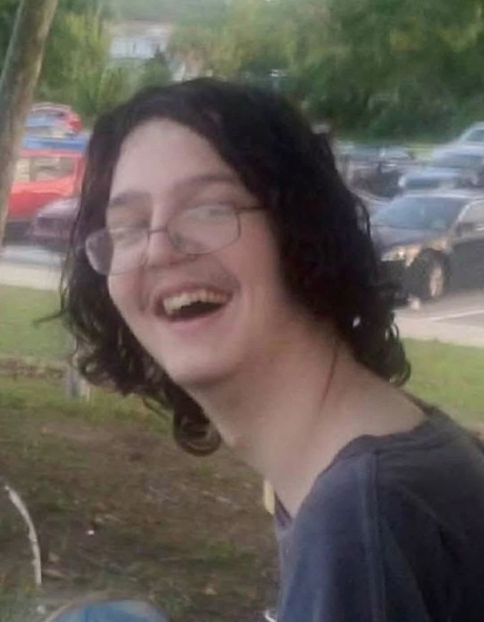 Mom Learns Missing Son Was Found Live During Press Conference, But Her Reaction Is Raising Eyebrows Mom Learns Missing Son Was Found Live During Press Conference, But Her Reaction Is Raising Eyebrows