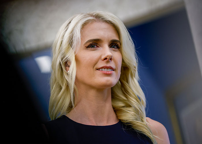 White House Finally Responds To Viral Image Appearing To Show Trump Kissing His Assistant Natalie Harp White House Finally Responds To Viral Image Appearing To Show Trump Kissing His Assistant Natalie Harp