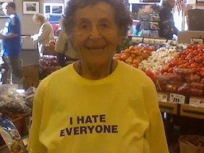 61 Ridiculous And Unhinged T-Shirts That Might Make You Wonder Who Made Them 61 Ridiculous And Unhinged T-Shirts That Might Make You Wonder Who Made Them