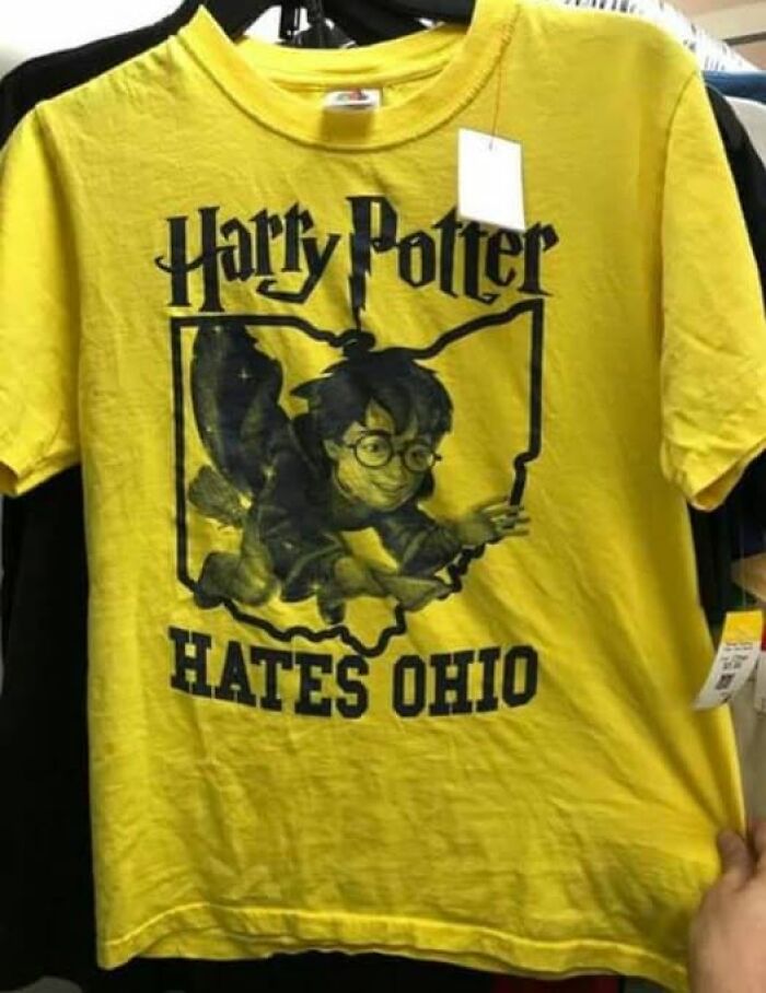 61 Ridiculous And Unhinged T-Shirts That Might Make You Wonder Who Made Them 61 Ridiculous And Unhinged T-Shirts That Might Make You Wonder Who Made Them