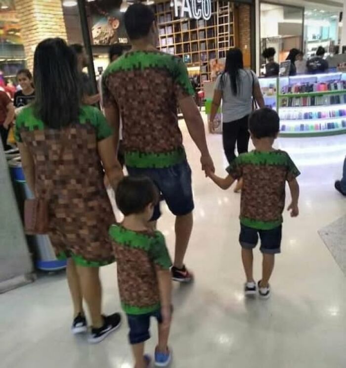 61 Ridiculous And Unhinged T-Shirts That Might Make You Wonder Who Made Them 61 Ridiculous And Unhinged T-Shirts That Might Make You Wonder Who Made Them