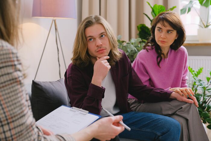 65 Therapists Explain Exactly How They Found Out They Had A Sociopath In Front Of Them 65 Therapists Explain Exactly How They Found Out They Had A Sociopath In Front Of Them