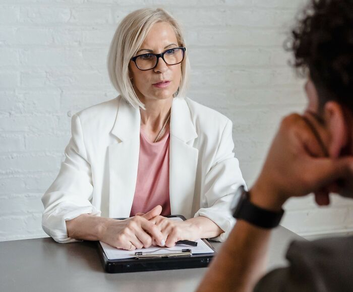 65 Therapists Explain Exactly How They Found Out They Had A Sociopath In Front Of Them 65 Therapists Explain Exactly How They Found Out They Had A Sociopath In Front Of Them