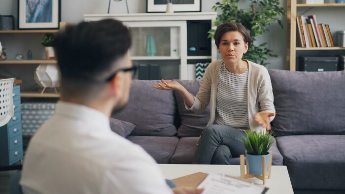 65 Therapists Explain Exactly How They Found Out They Had A Sociopath In Front Of Them 65 Therapists Explain Exactly How They Found Out They Had A Sociopath In Front Of Them