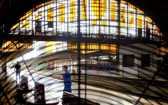 The Art Of Noticing Everyday Life Without Being Seen By This Indonesian Photographer (52 Pics) The Art Of Noticing Everyday Life Without Being Seen By This Indonesian Photographer (52 Pics)