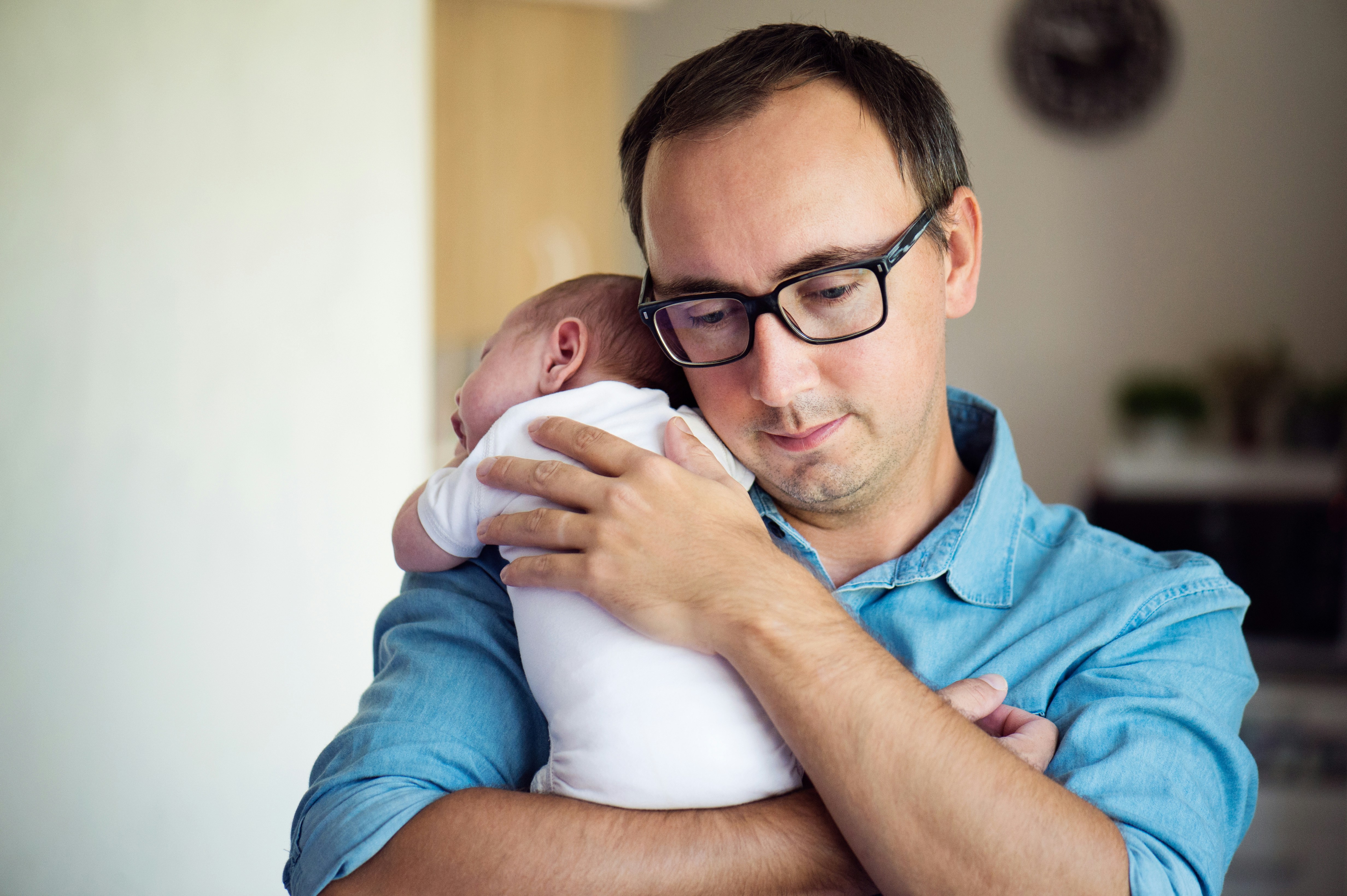 Dad Confesses He Can&rsquo;t Stand His Own Baby And Immediately Gets Torn Apart For Saying It