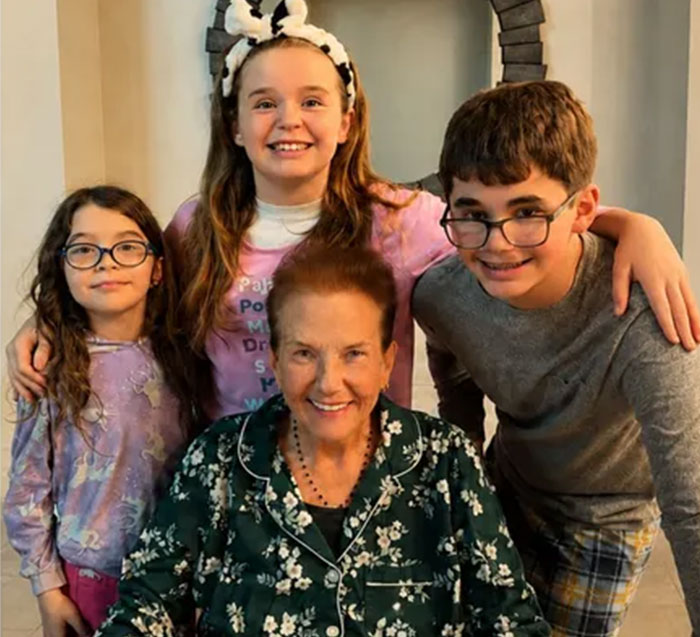 Perez Hilton’s Family Launches GoFundMe To Help Raise His Kids, Amid Reports Of Permanent ‘Disfigurement’ And Fresh Concerns Perez Hilton’s Family Launches GoFundMe To Help Raise His Kids, Amid Reports Of Permanent ‘Disfigurement’ And Fresh Concerns
