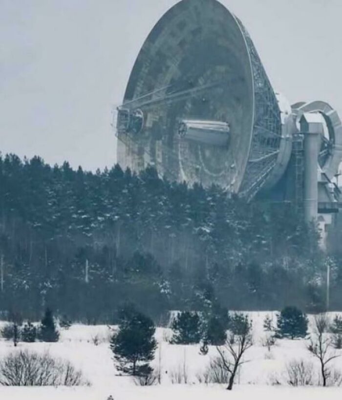 Not Everyone Is Terrified Of Massive Objects, But These 75 Pics Might Have You Thinking Otherwise