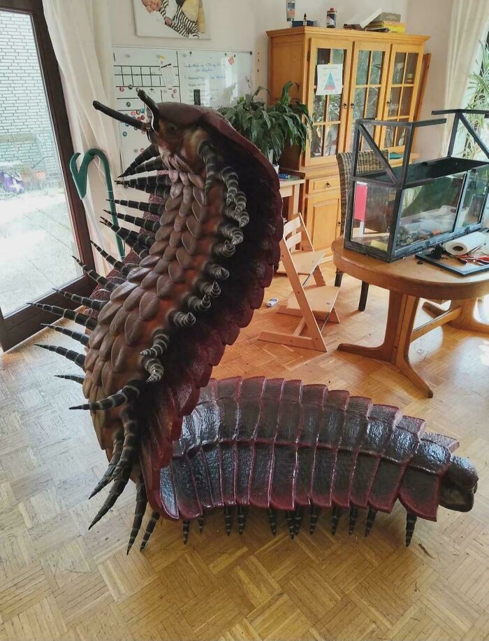 Not Everyone Is Terrified Of Massive Objects, But These 75 Pics Might Have You Thinking Otherwise