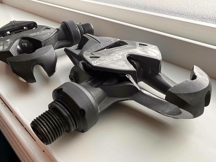 58 &ldquo;Buy It For Life&rdquo; Products That Didn’t Survive Long Enough To Justify The Price