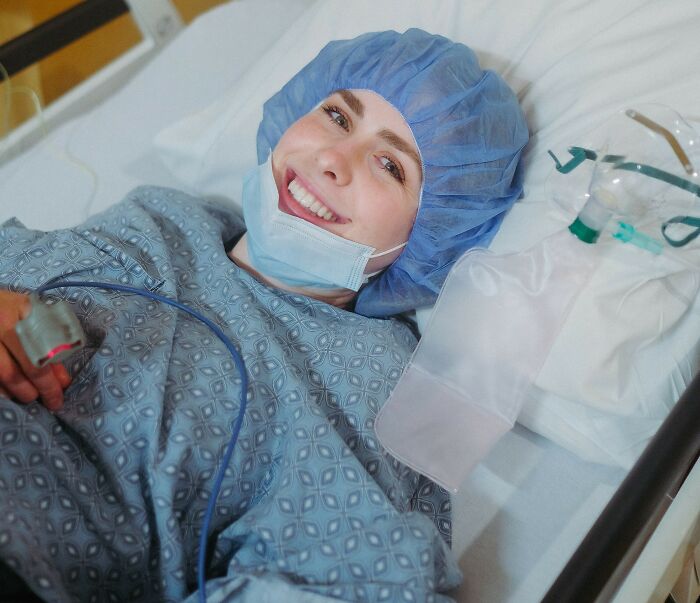 Anesthesiologists Spill The Tea On 75 Of The Most Bizarre Things People Said Under Medication Anesthesiologists Spill The Tea On 75 Of The Most Bizarre Things People Said Under Medication