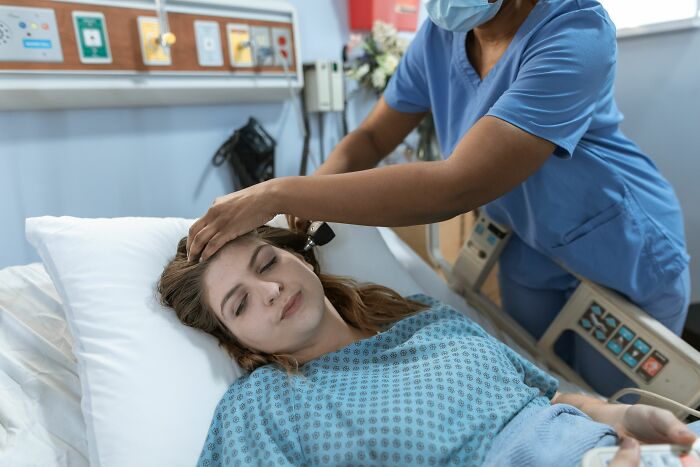 Anesthesiologists Spill The Tea On 75 Of The Most Bizarre Things People Said Under Medication Anesthesiologists Spill The Tea On 75 Of The Most Bizarre Things People Said Under Medication