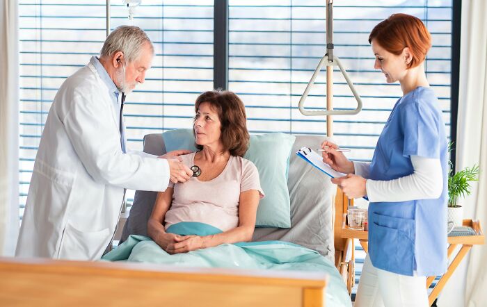 Anesthesiologists Spill The Tea On 75 Of The Most Bizarre Things People Said Under Medication Anesthesiologists Spill The Tea On 75 Of The Most Bizarre Things People Said Under Medication