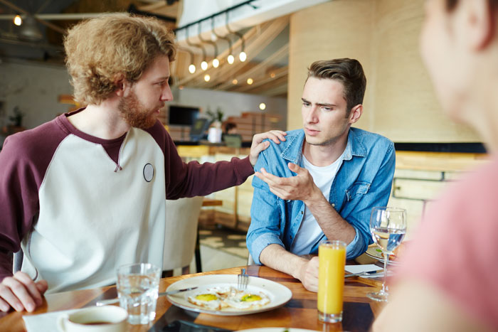 Guy Thinks He Finally Found A Close Friend Group, Then Learns They Googled His Name Before Befriending Him Guy Thinks He Finally Found A Close Friend Group, Then Learns They Googled His Name Before Befriending Him