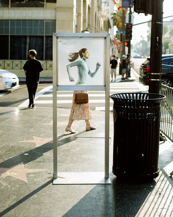 61 Perfectly Timed Street Photos By Jeremy Paige That Might Make You Look Twice 61 Perfectly Timed Street Photos By Jeremy Paige That Might Make You Look Twice