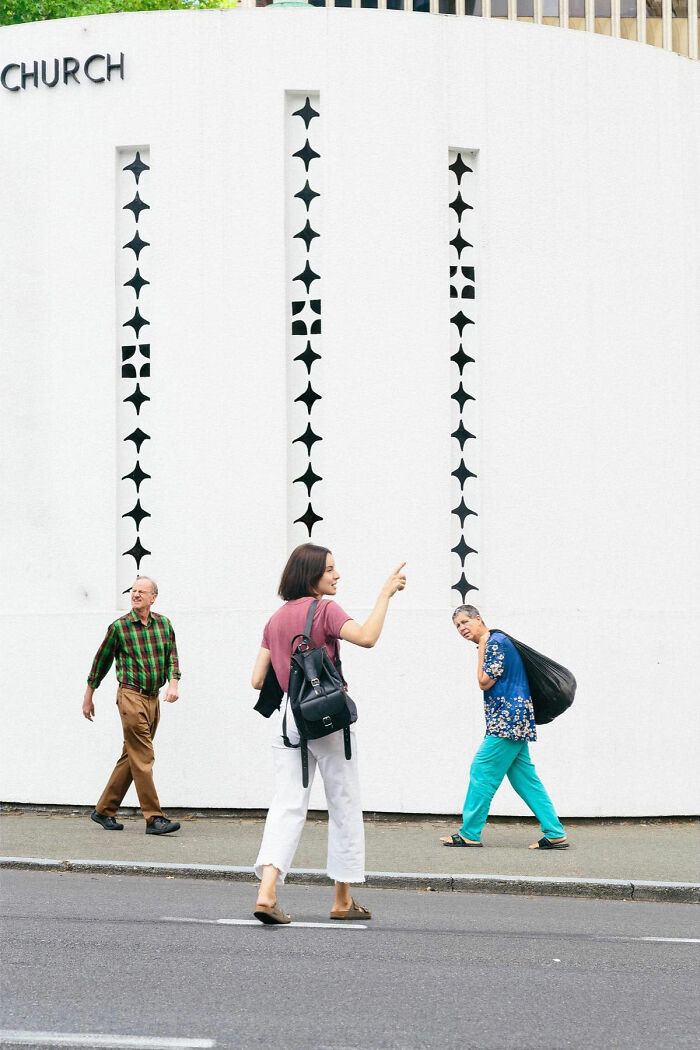 61 Perfectly Timed Street Photos By Jeremy Paige That Might Make You Look Twice 61 Perfectly Timed Street Photos By Jeremy Paige That Might Make You Look Twice