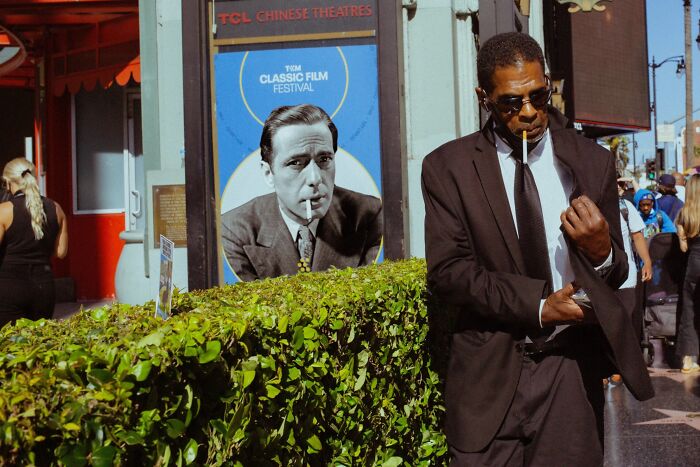 61 Perfectly Timed Street Photos By Jeremy Paige That Might Make You Look Twice 61 Perfectly Timed Street Photos By Jeremy Paige That Might Make You Look Twice