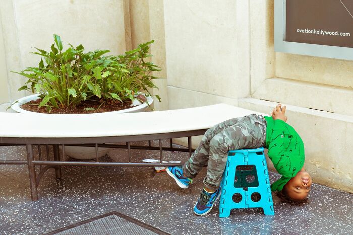 61 Perfectly Timed Street Photos By Jeremy Paige That Might Make You Look Twice 61 Perfectly Timed Street Photos By Jeremy Paige That Might Make You Look Twice