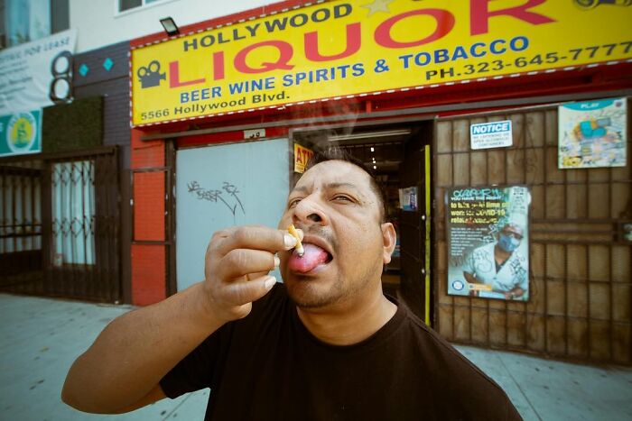 61 Perfectly Timed Street Photos By Jeremy Paige That Might Make You Look Twice 61 Perfectly Timed Street Photos By Jeremy Paige That Might Make You Look Twice