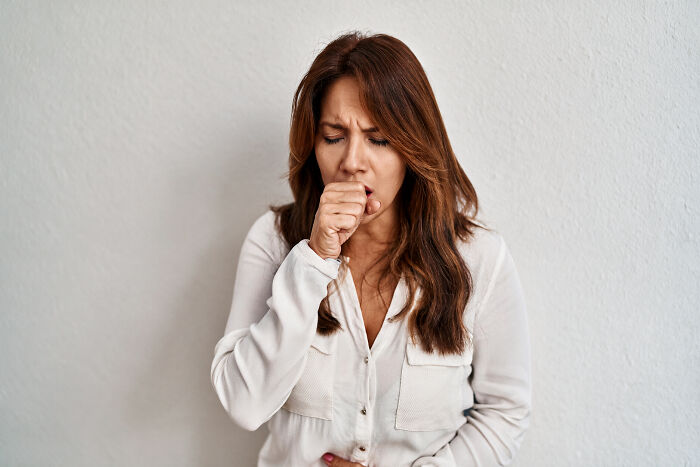 Woman With Painful Bloating Finds An Unexpected Solution After Years Of Being Unable To Burp Woman With Painful Bloating Finds An Unexpected Solution After Years Of Being Unable To Burp