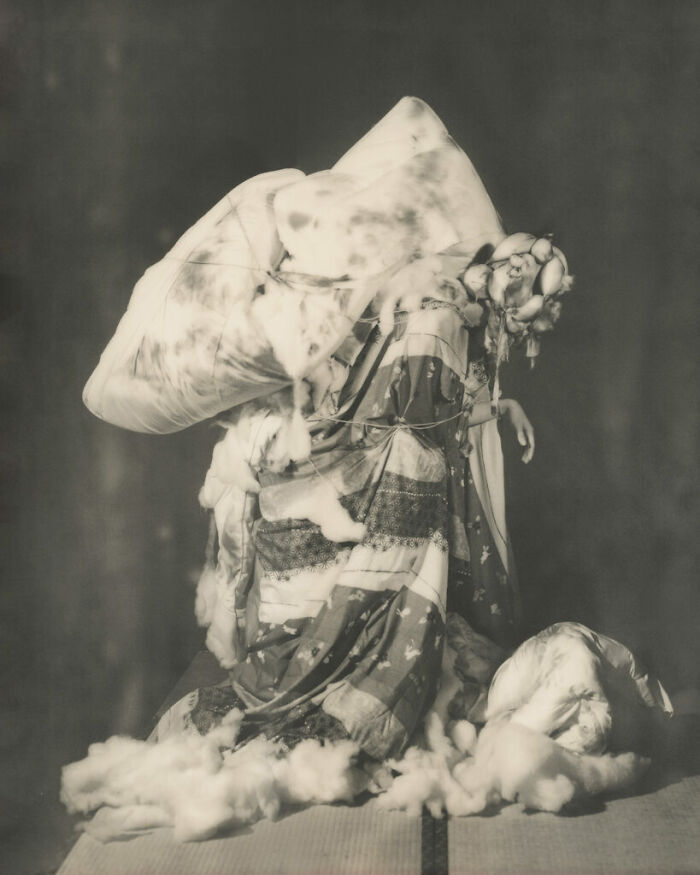 21 Haunting Photos By Yuji Watanabe That Mix Folklore, Fantasy, And The Human Form 21 Haunting Photos By Yuji Watanabe That Mix Folklore, Fantasy, And The Human Form