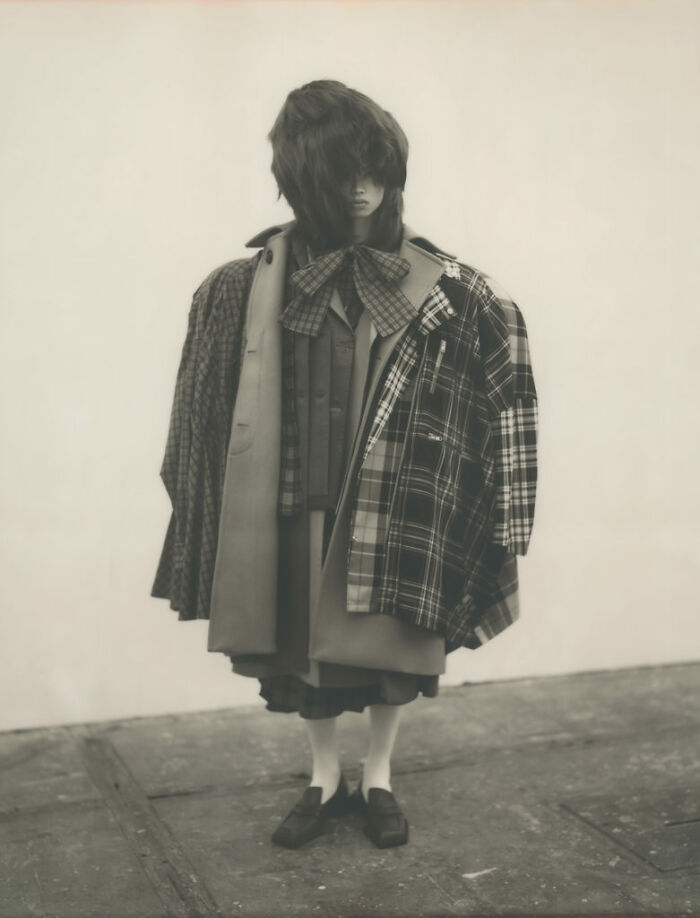 21 Haunting Photos By Yuji Watanabe That Mix Folklore, Fantasy, And The Human Form 21 Haunting Photos By Yuji Watanabe That Mix Folklore, Fantasy, And The Human Form