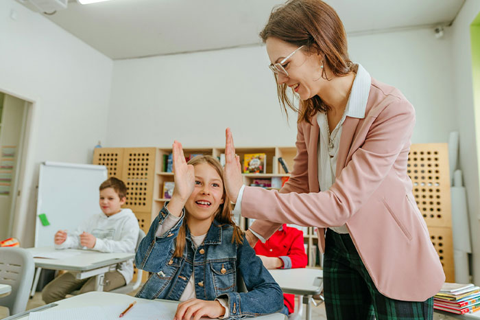 Student Finds A Perfect Way To Drive Her Teacher Crazy After Making Her Life Miserable