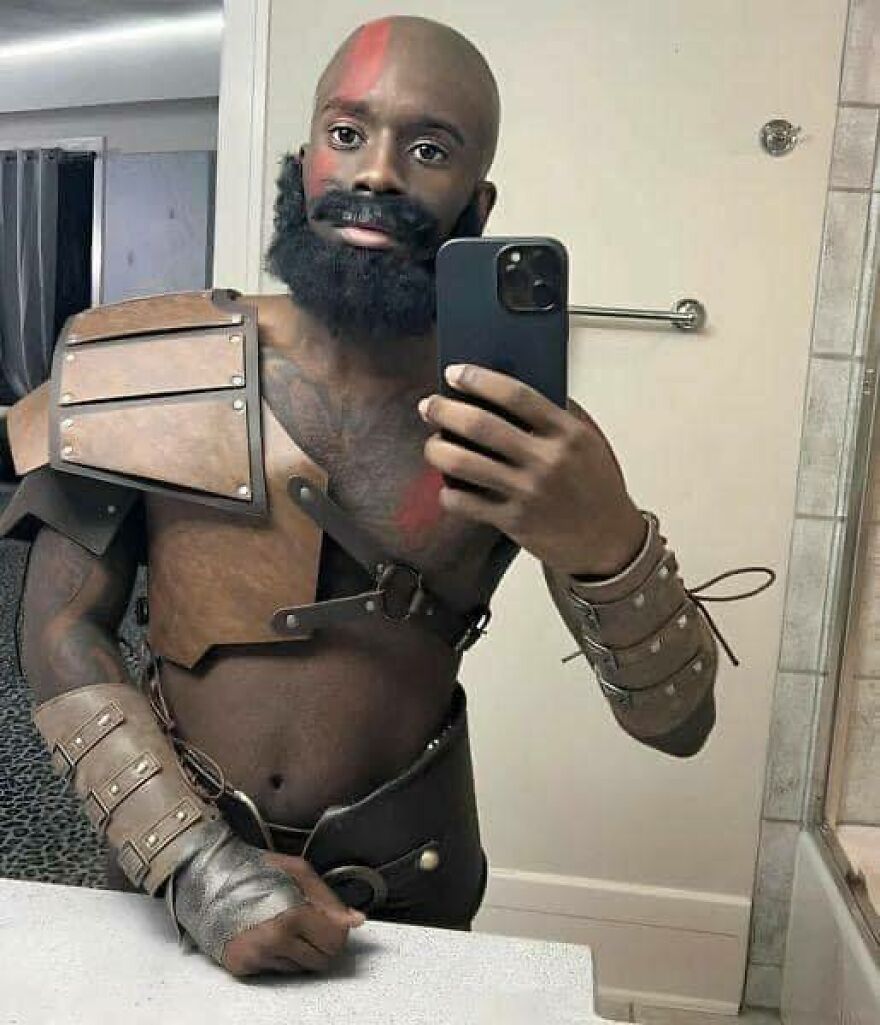 69 Chaotic, Uncomfortable, And Disturbing Pics To Make You Doubt Your Own Or Someone Else&rsquo;s Sanity