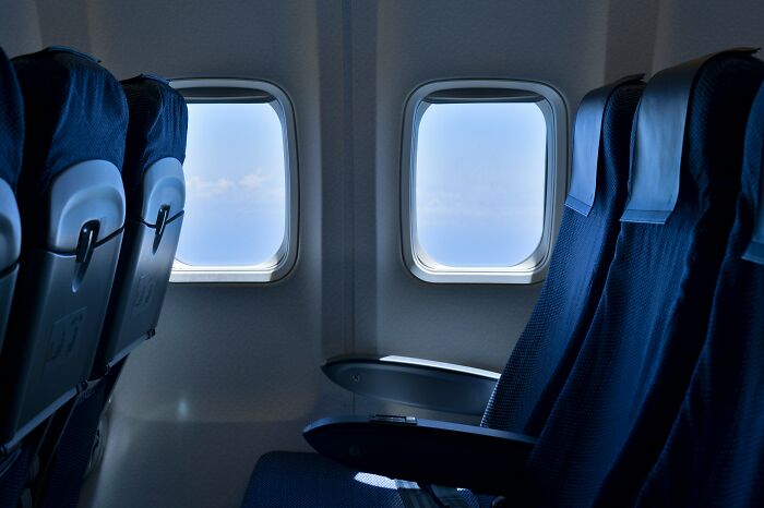 45 Pure Nightmare Seatmate Stories From People Who Completely Lost The Airline Seating Lottery 45 Pure Nightmare Seatmate Stories From People Who Completely Lost The Airline Seating Lottery