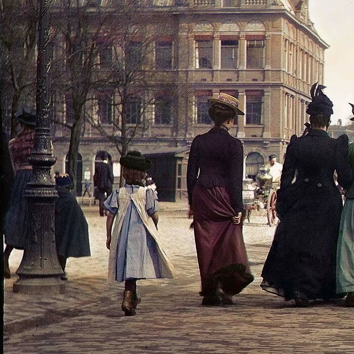 80 Stunning Historical Colorized Photos That Make The Past Days Come To Life 80 Stunning Historical Colorized Photos That Make The Past Days Come To Life