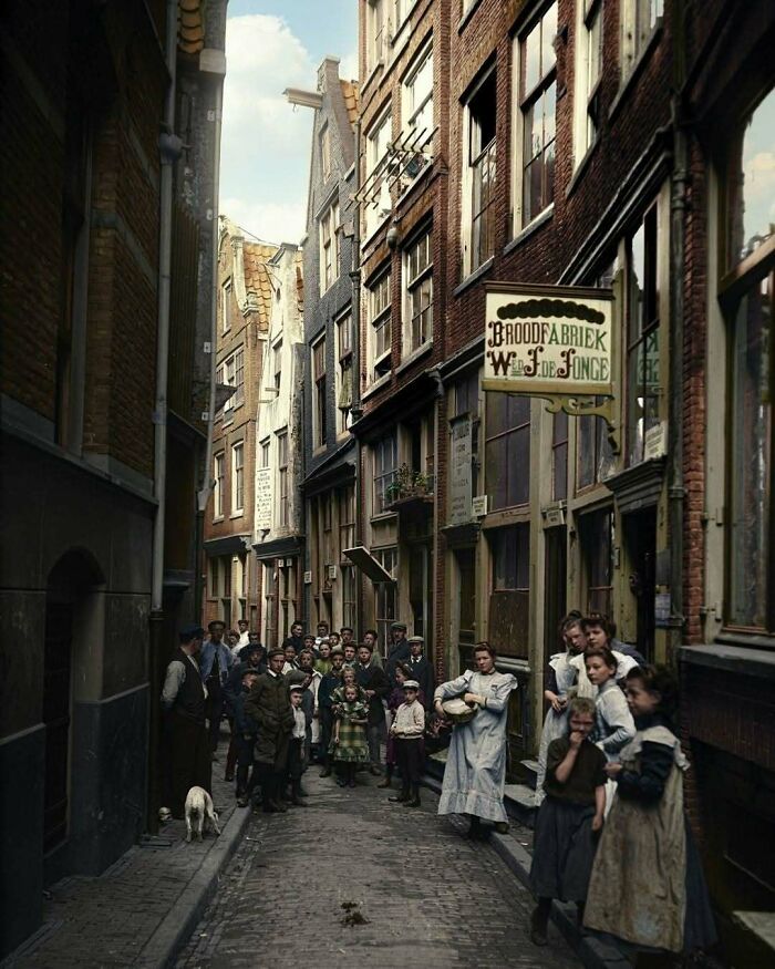 80 Stunning Historical Colorized Photos That Make The Past Days Come To Life 80 Stunning Historical Colorized Photos That Make The Past Days Come To Life