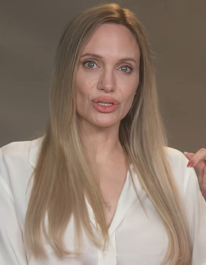 “She’s Aging Badly”: Angelina Jolie’s Appearance For Promoting Drama ‘Without Blood’ Roasted Brutally By Fans “She’s Aging Badly”: Angelina Jolie’s Appearance For Promoting Drama ‘Without Blood’ Roasted Brutally By Fans